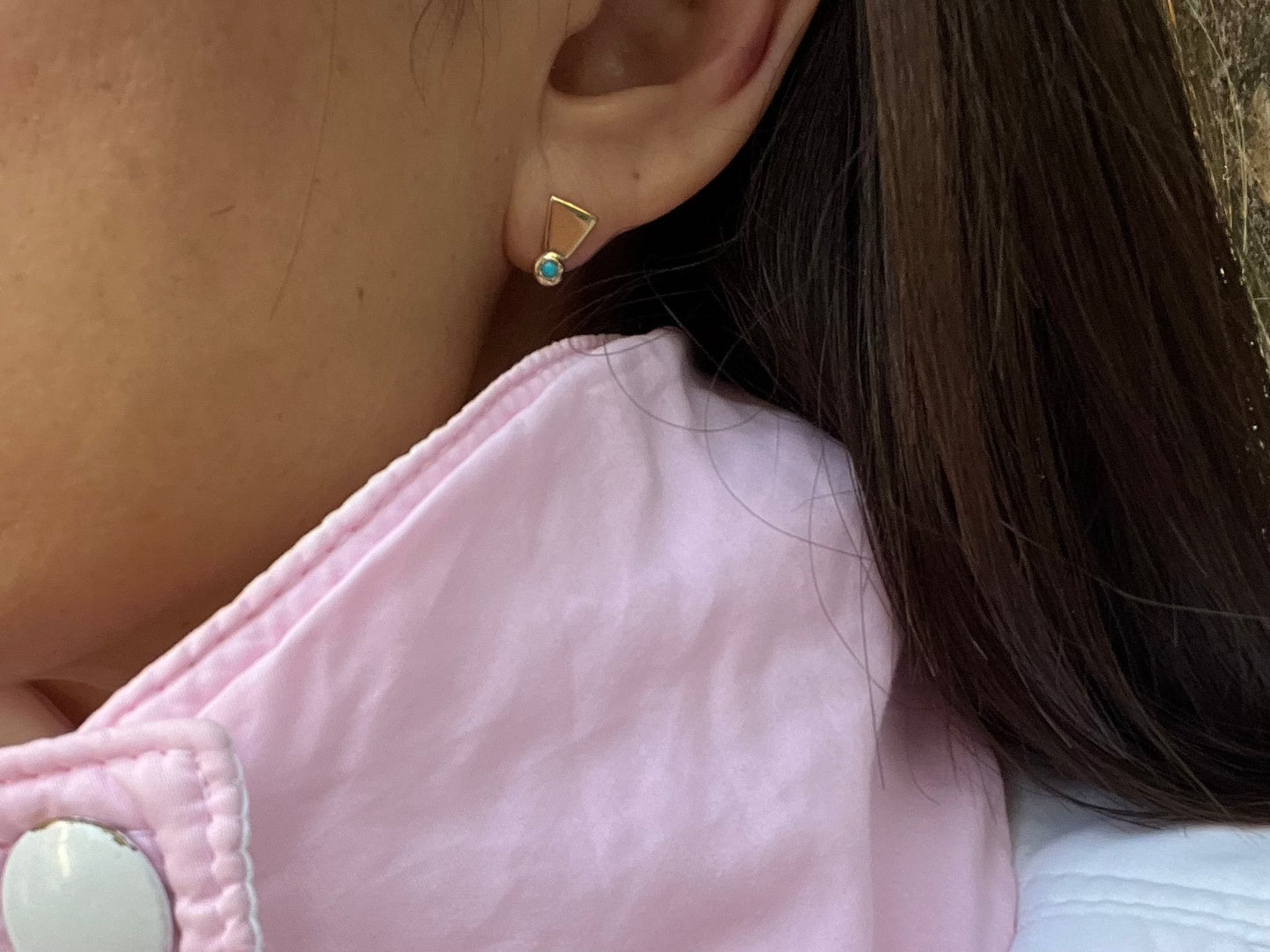 K10ゴールドとターコイズ“A Happy Exclamation”ピアス・12種類の天然石・誕生石より選べるピアス