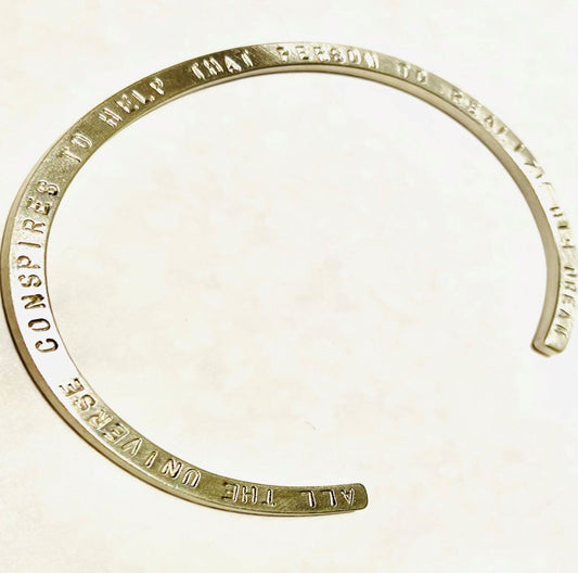 オススメ・ホリデイギフト・プレゼントに最適・セミオーダー感覚・好きな言葉やメッセージを最大90文字で刻印できるメッセージシルバーバングル