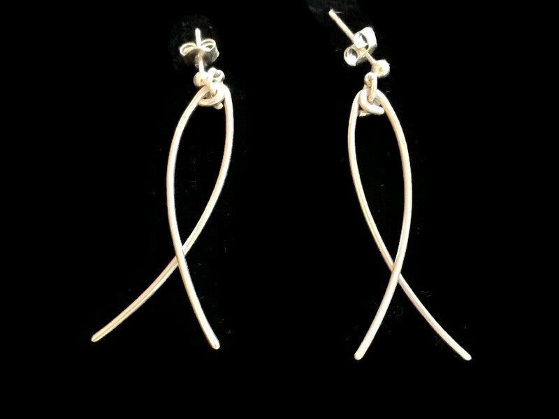 Sterling Silver925 Medium Long Dangle Ribbon Earring For Women