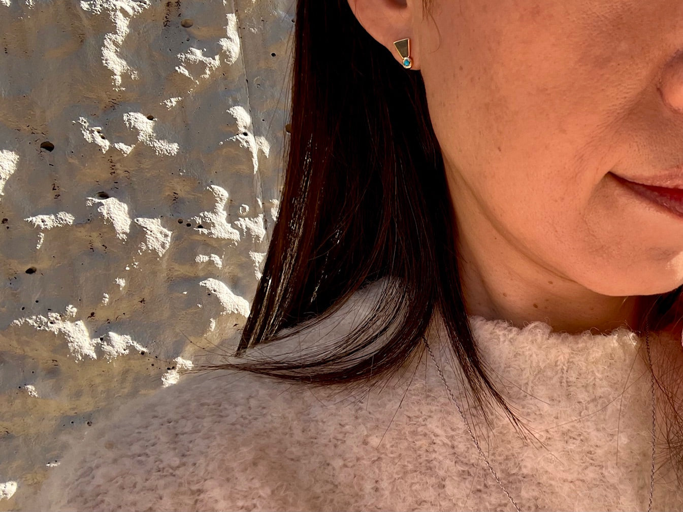 K10ゴールドとターコイズ“A Happy Exclamation”ピアス・12種類の天然石・誕生石より選べるピアス