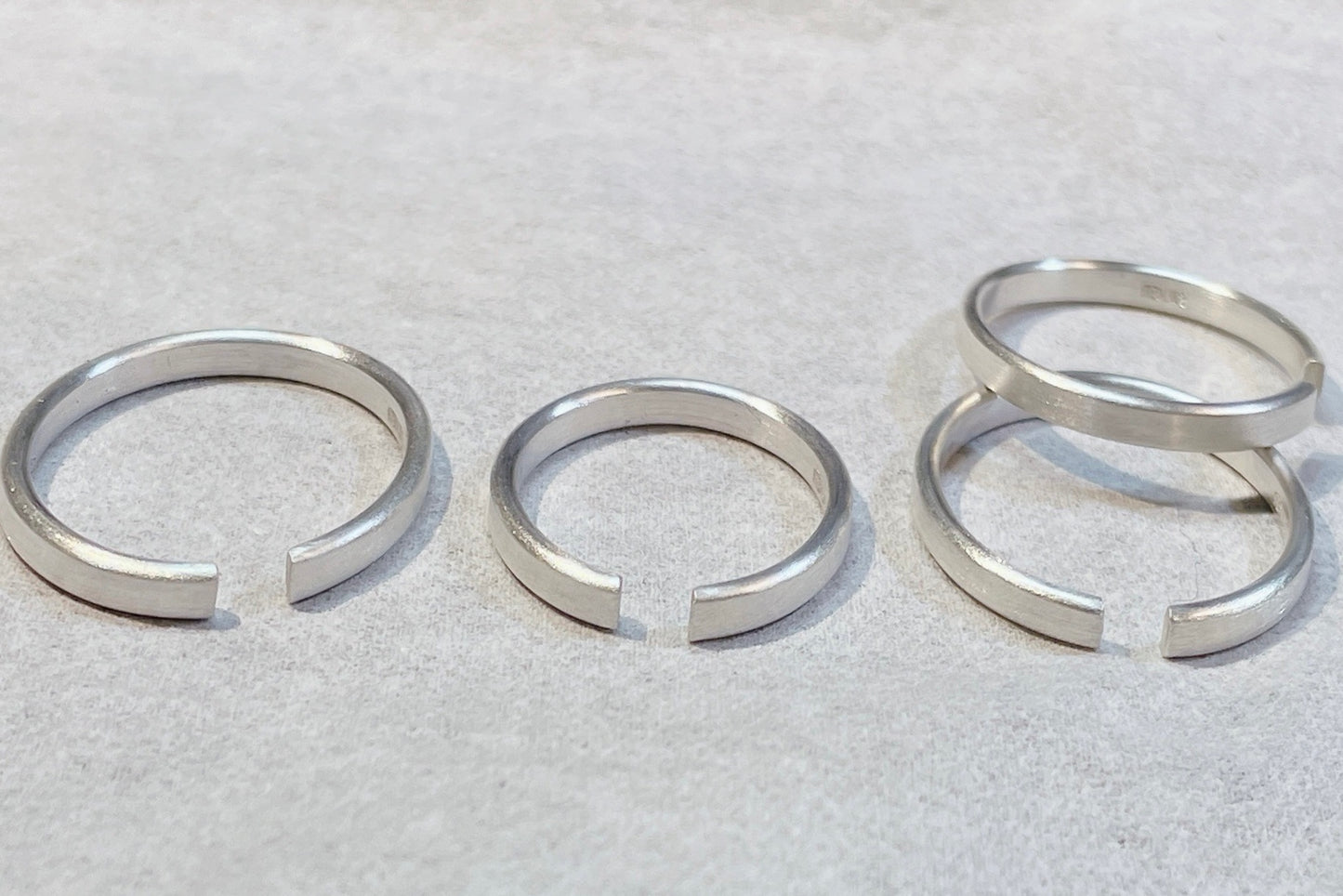 Adjustable Freely Sterling Silver925 Ring with Matte Finish For Men & Women 艶消し・シルバー ユニセックス 調節可能 フリーリング
