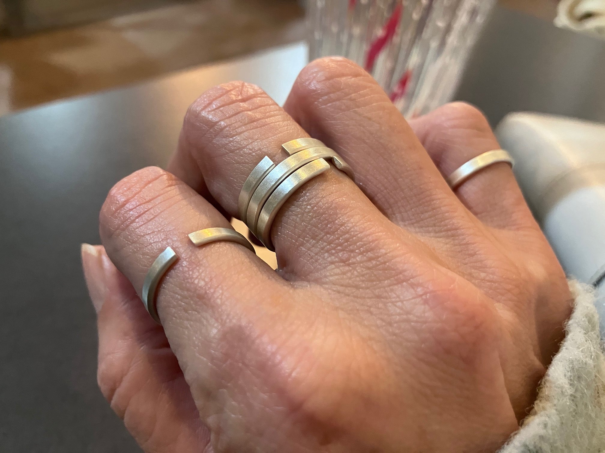 Adjustable Freely Sterling Silver925 Ring with Matte Finish For Men & Women  艶消し・シルバー ユニセックス 調節可能 フリーリング