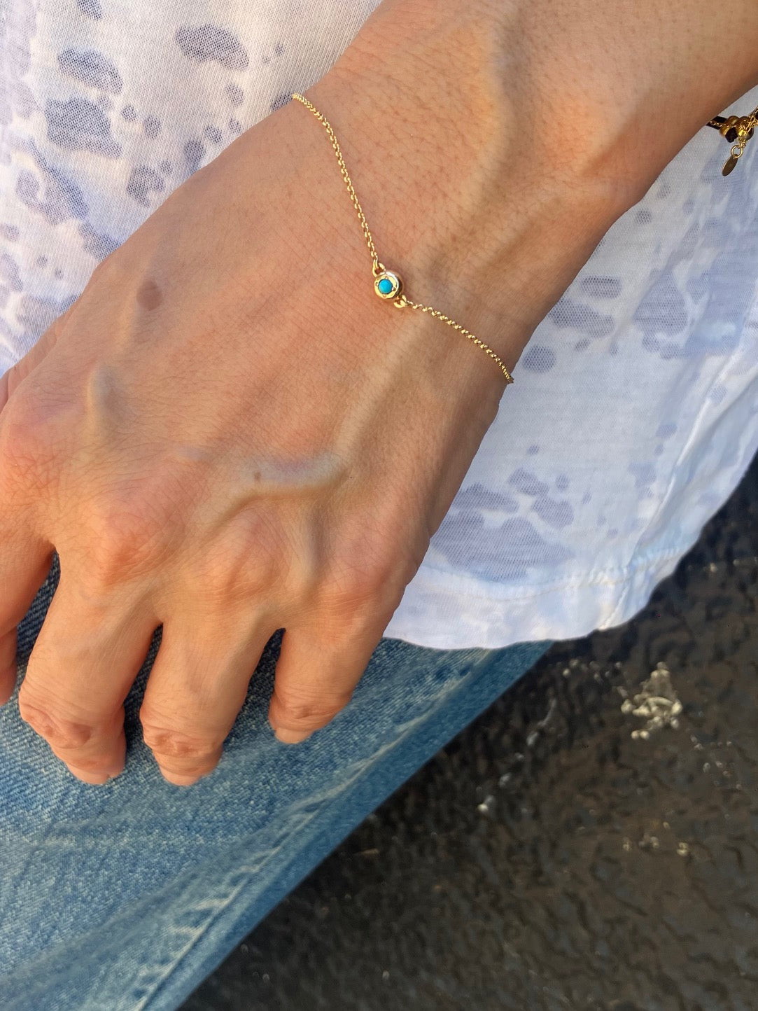 Turquoise Raw Gem / Birthstone Inside Flattened 10K Gold Ball Charm & Gold Chain Bracelet For Women ターコイズ お守りチャームブレスレット・天然石・誕生石ブレスレット