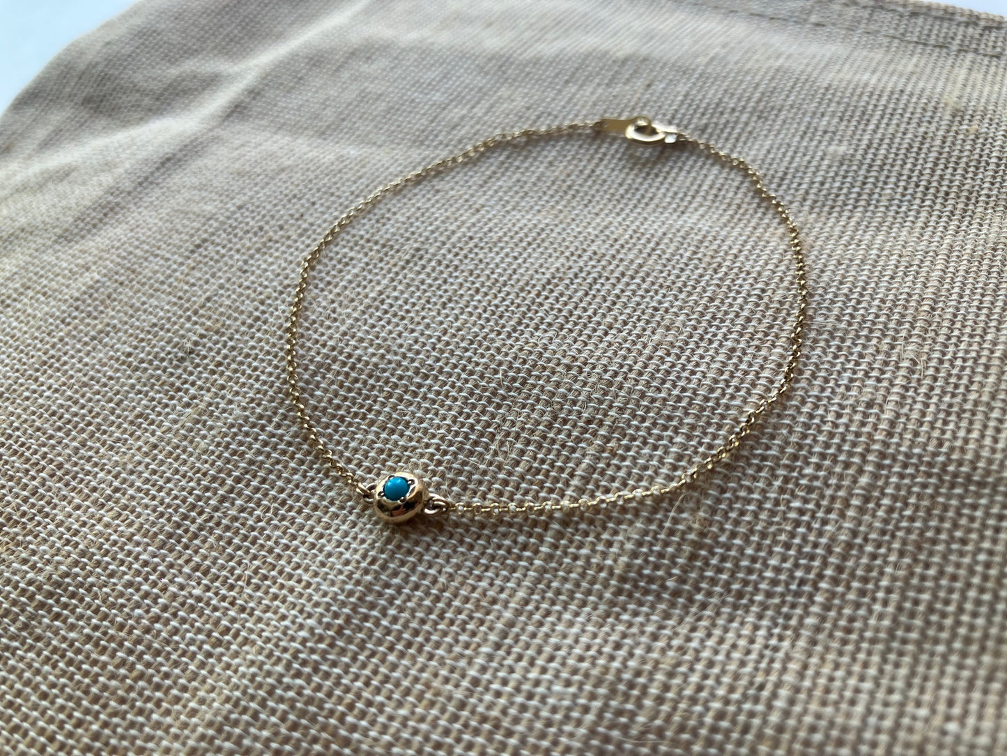 Turquoise Raw Gem / Birthstone Inside Flattened 10K Gold Ball Charm & Gold Chain Bracelet For Women ターコイズ お守りチャームブレスレット・天然石・誕生石ブレスレット