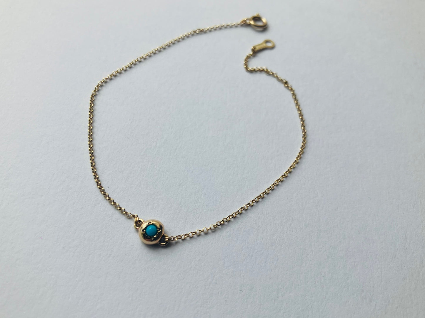 Turquoise Raw Gem / Birthstone Inside Flattened 10K Gold Ball Charm & Gold Chain Bracelet For Women ターコイズ お守りチャームブレスレット・天然石・誕生石ブレスレット