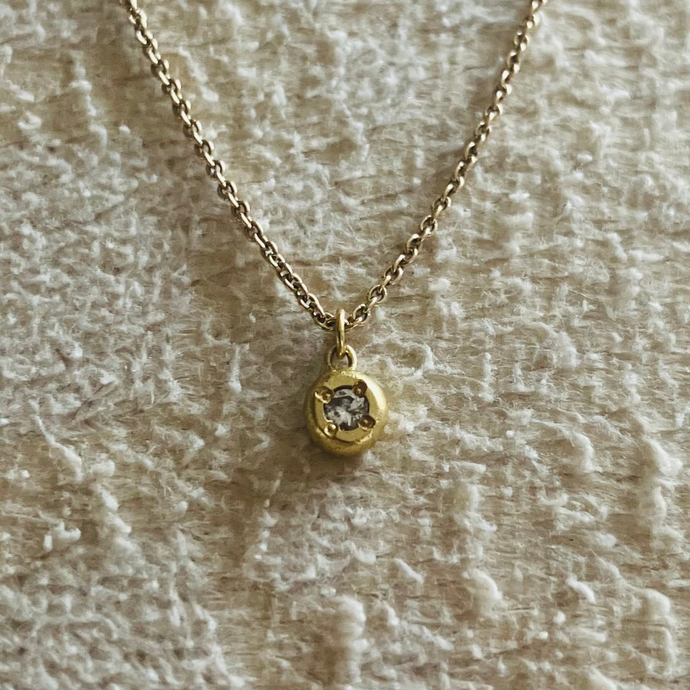 Diamond Inside Flattened 18K Gold Ball Charm & 10K Gold Chain Necklace For Women ひと粒 ダイヤ ゴールド チャーム ネックレス