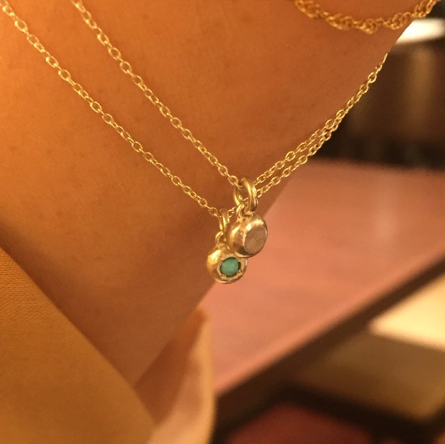 Turquoise Raw Gem / Birthstone on Flattened Ball Charm and Silver925 Thin Chain Bracelet For Women カラーストーン・ターコイズ・ お守りジュエリー・ひと粒・天然石・誕生石・シルバー・チャーム・ブレスレット