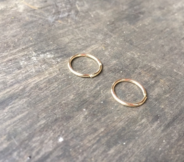 10K Yellow Gold Tiny Shiny Finish Hoop Earring For Men & Women K10 ゴールド  フープピアス