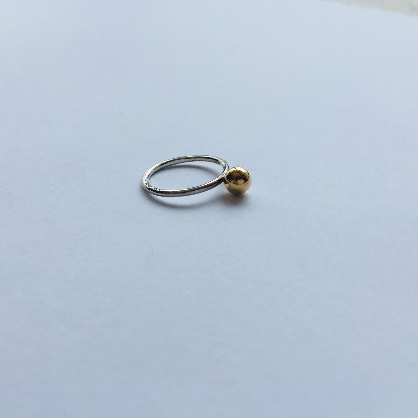 18K Gold Ball / Sphere / Globe on 1.5mm Sterling Silver925 Ring For Women コンビネーション・ゴールドボールリング
