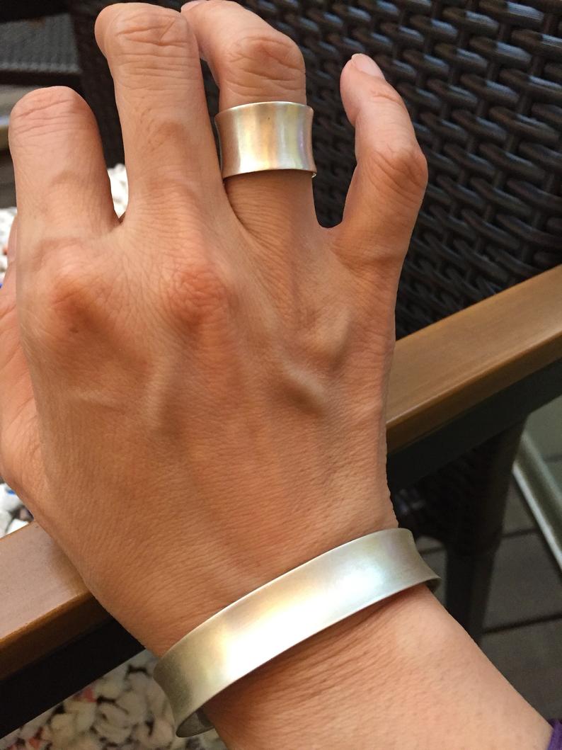 Sterling Silver925 Bulky Concave Ring / Band For Men & Women ユニセックス・シルバー・幅広・リング・バンド